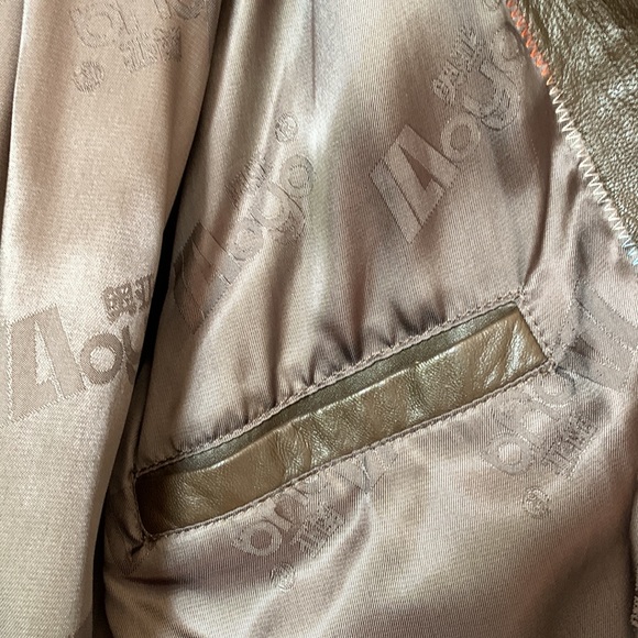 Finest genuine leather man bomber jacket with removable mink collar. - Picture 10 of 15